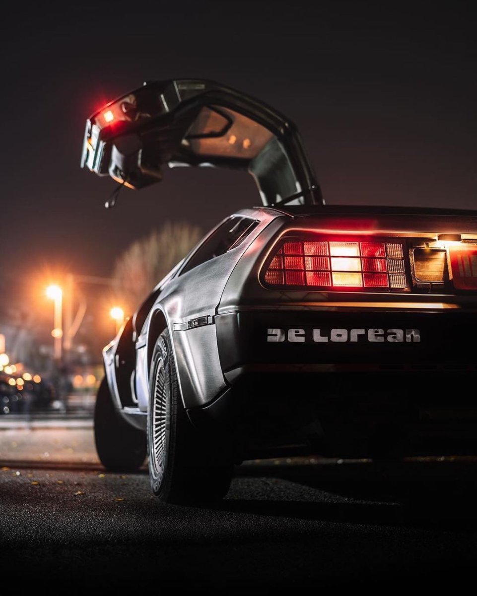 DELOREAN 80s