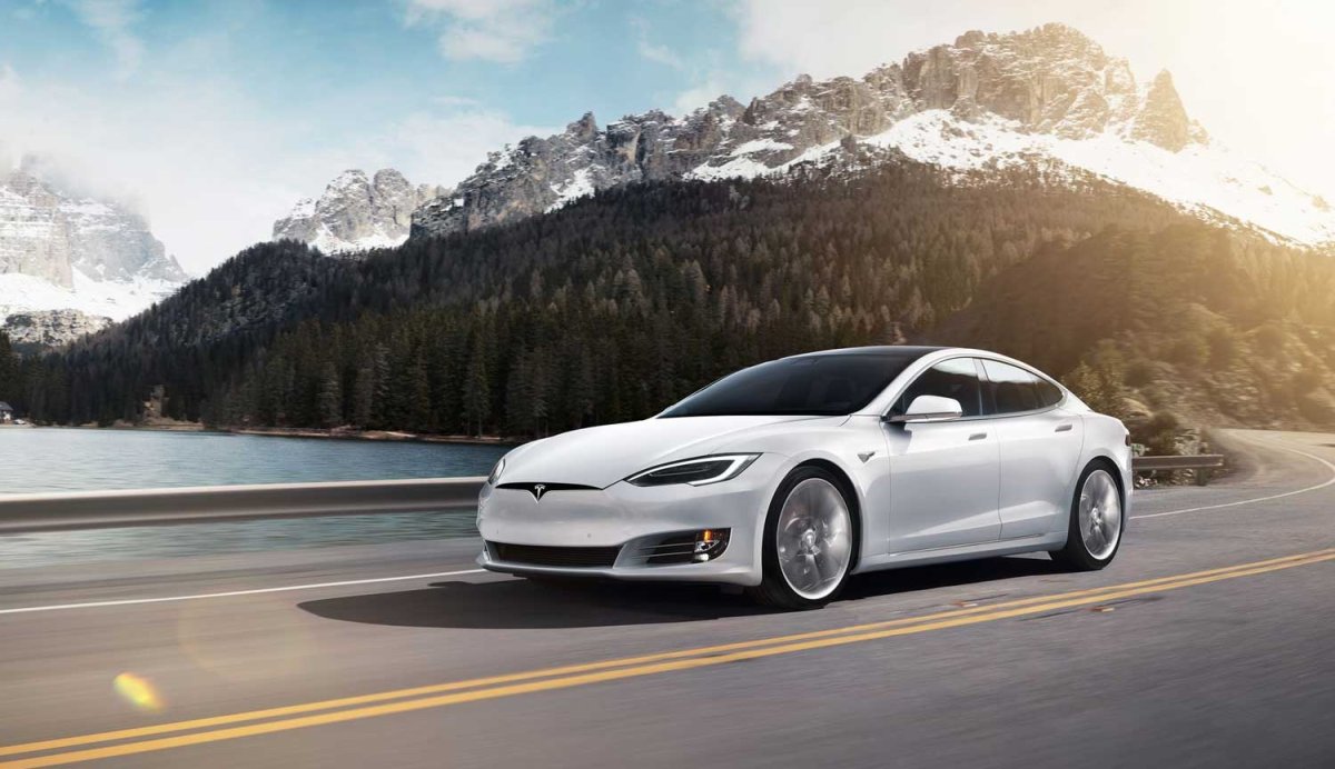Электромобиль Tesla model s