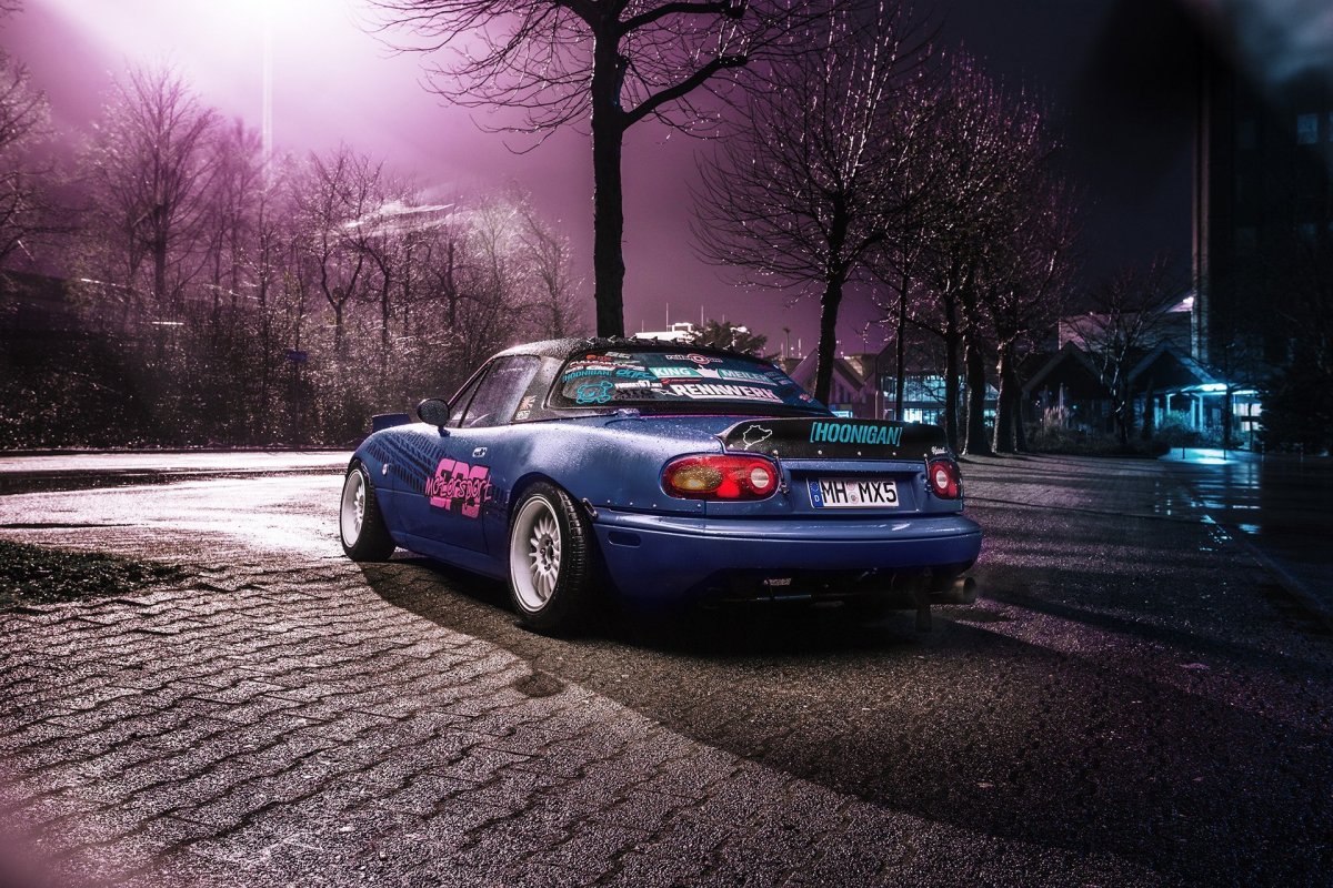 Toyota Supra 1998 неон