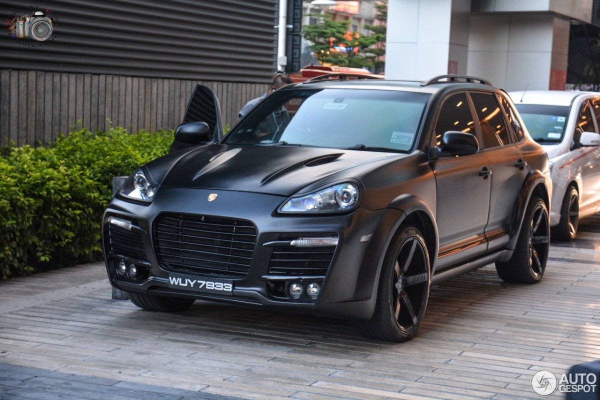 Porsche Cayenne Magnum