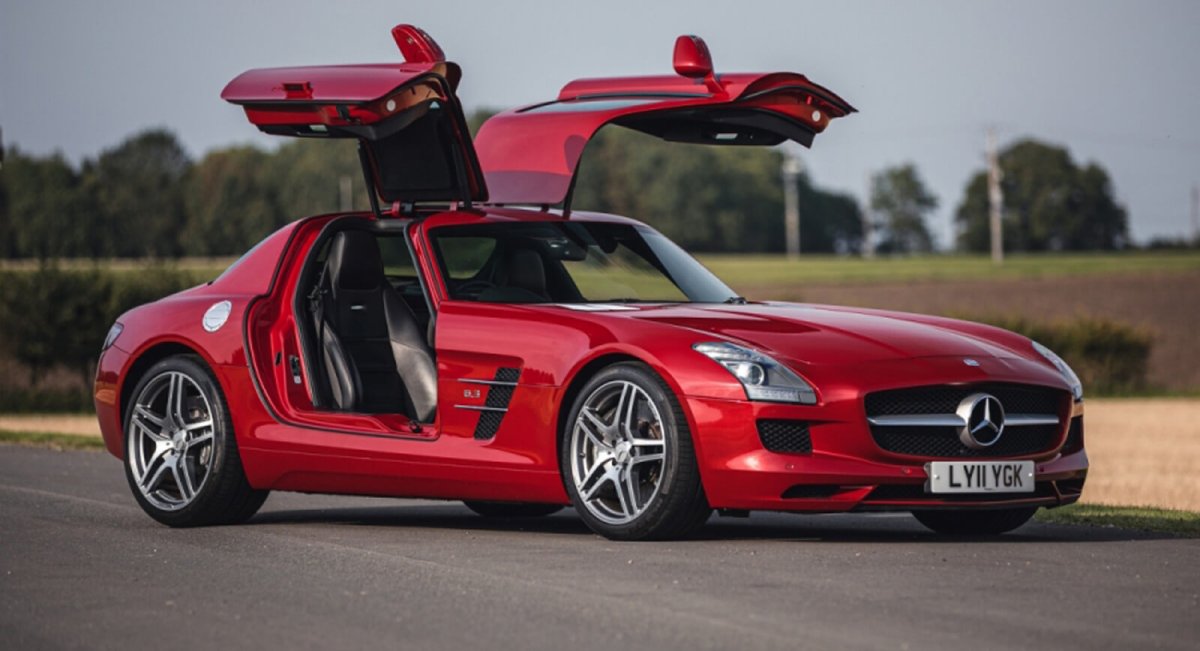 Мерседес SLS AMG 2020