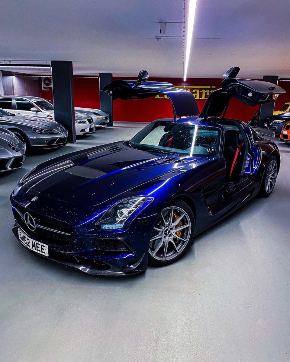 Mercedes SLS AMG 2020