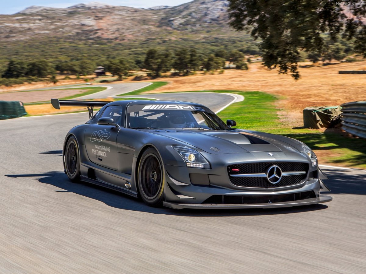 Mercedes Benz SLS AMG gt3