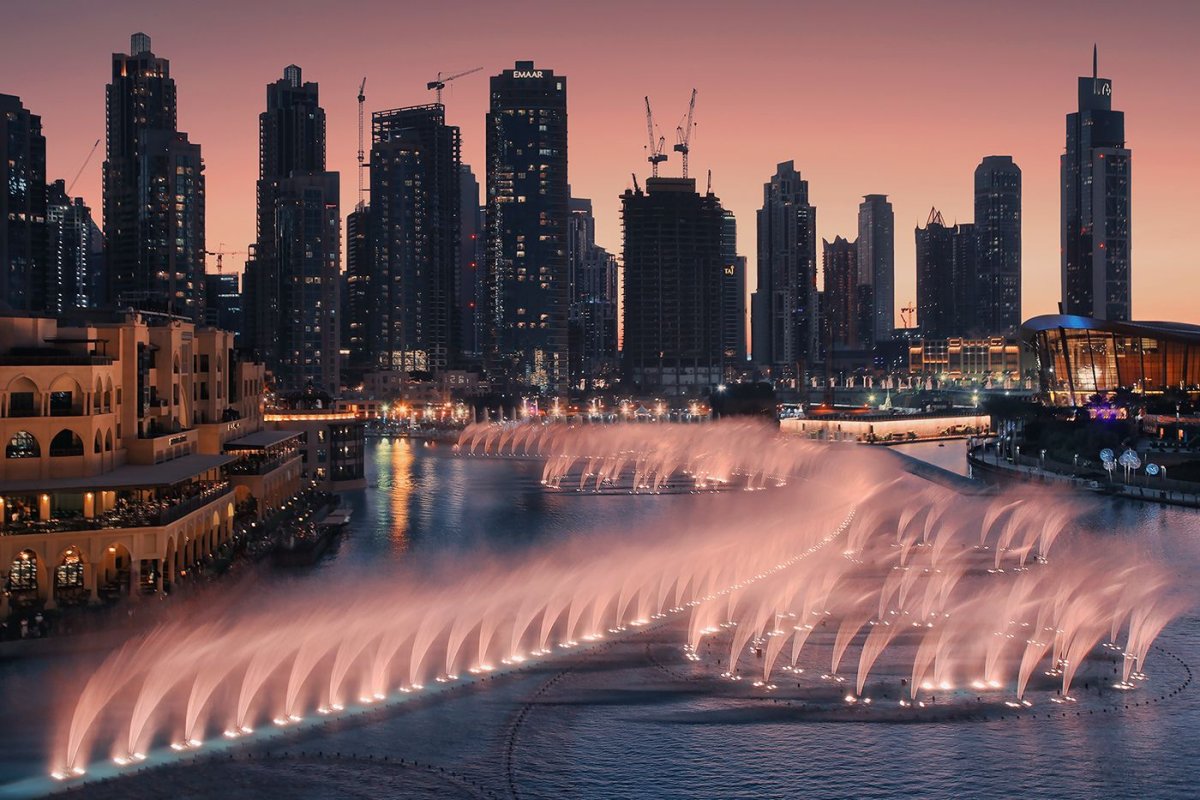 Водопад Дубай фото 4к
