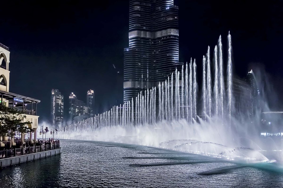 Музыкальный фонтан Дубай в Бурдж Халифа