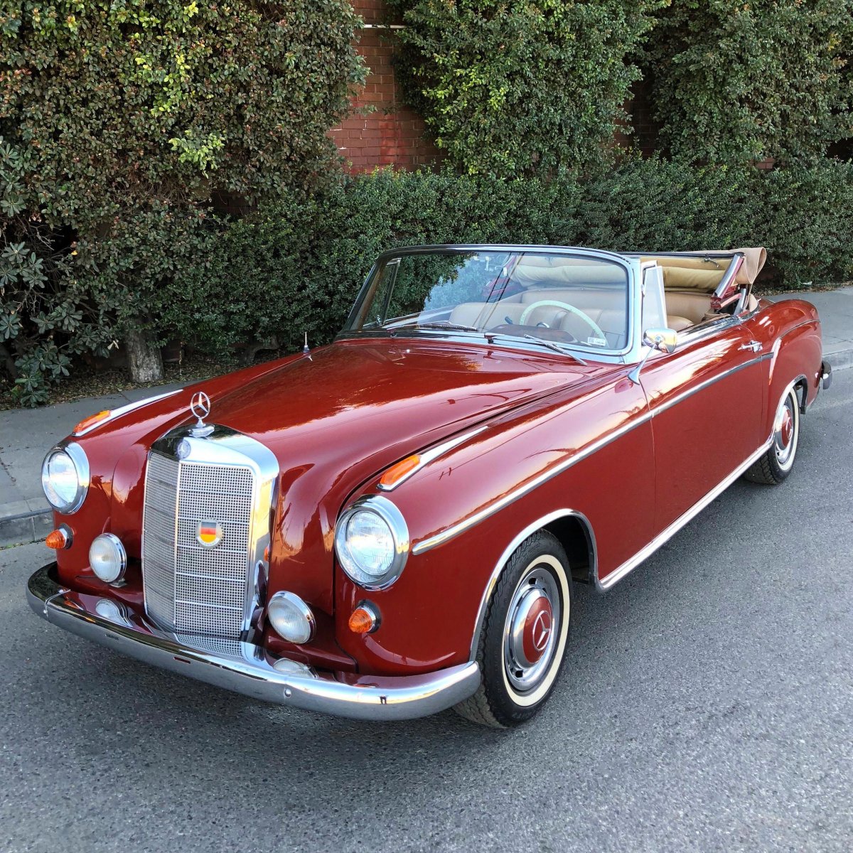 Mercedes Cabrio Retro