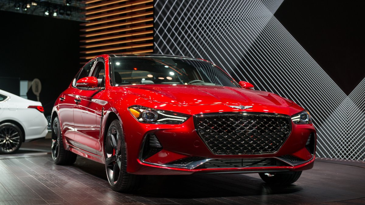 Genesis g70 красный цвет 2022