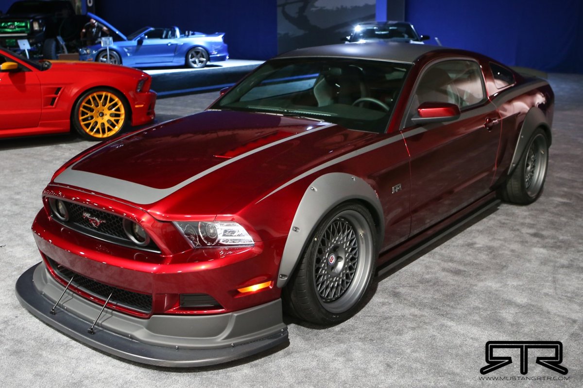 Ford Mustang 2012 RTR