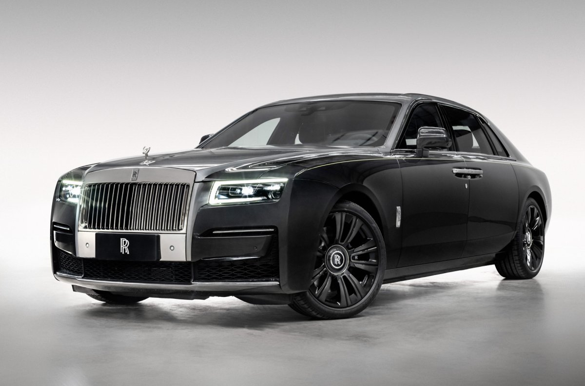 Роллс ройс 5. Rolls Royce Ghost 2022. Роллс Ройс Ghost 2021. Rolls Royce Ghost 2021. Rolls Royce Ghost 2021 черный.