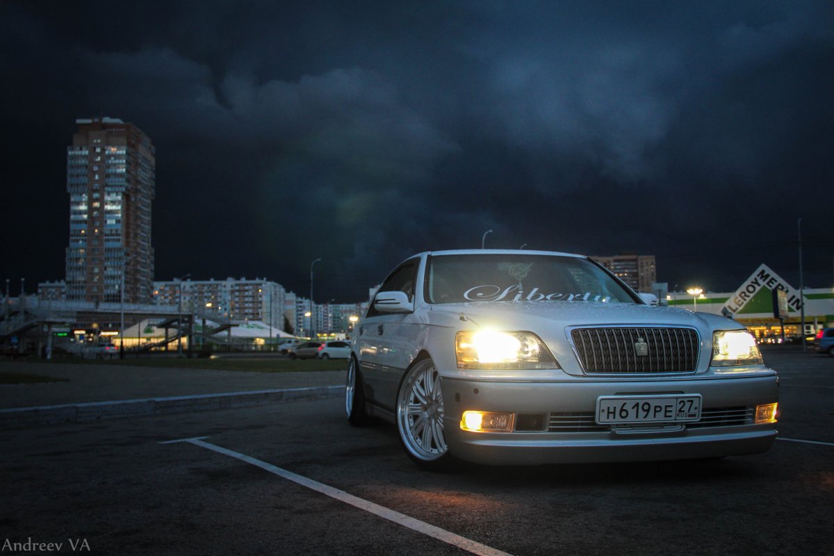 Toyota Crown Majesta VIP