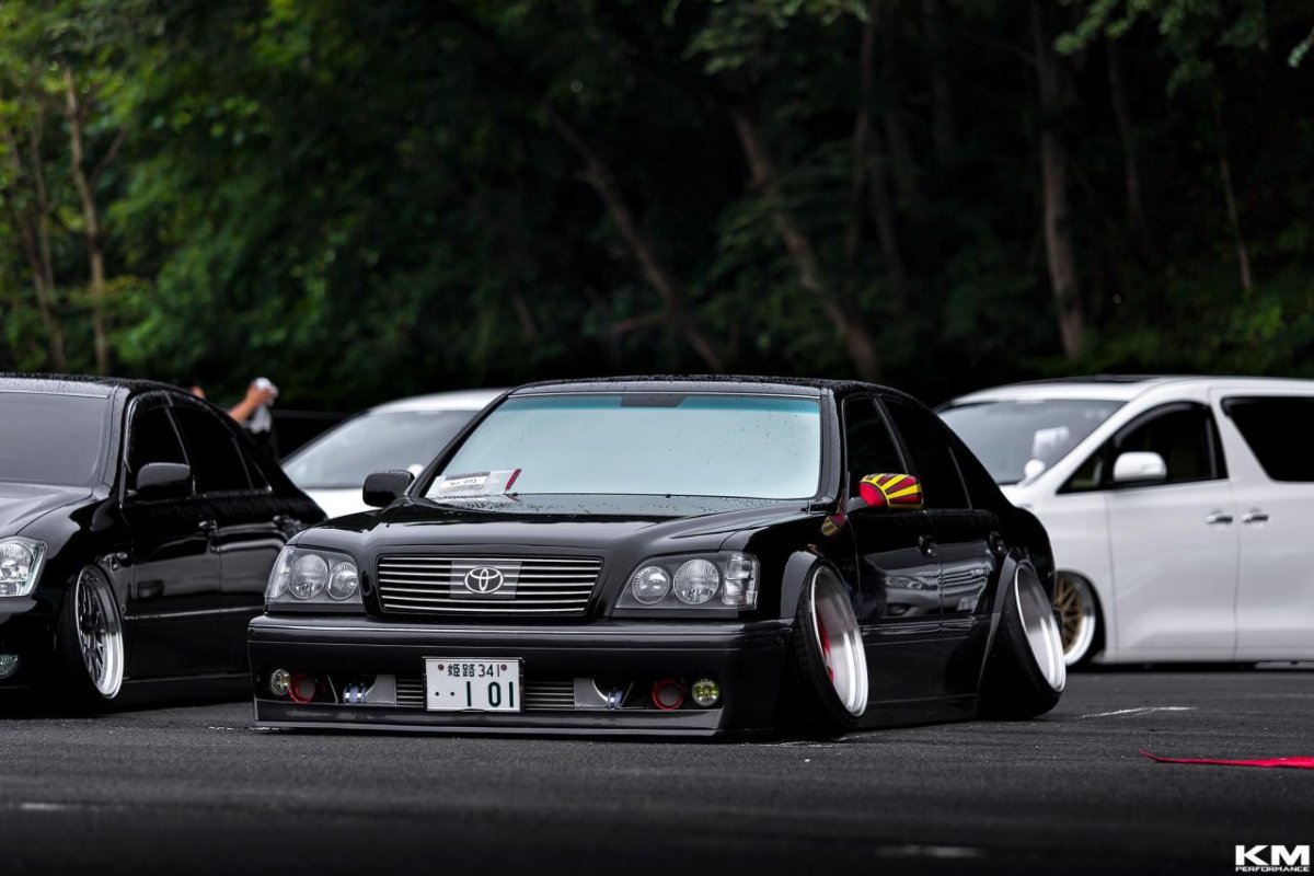 Toyota Crown 170 стенс