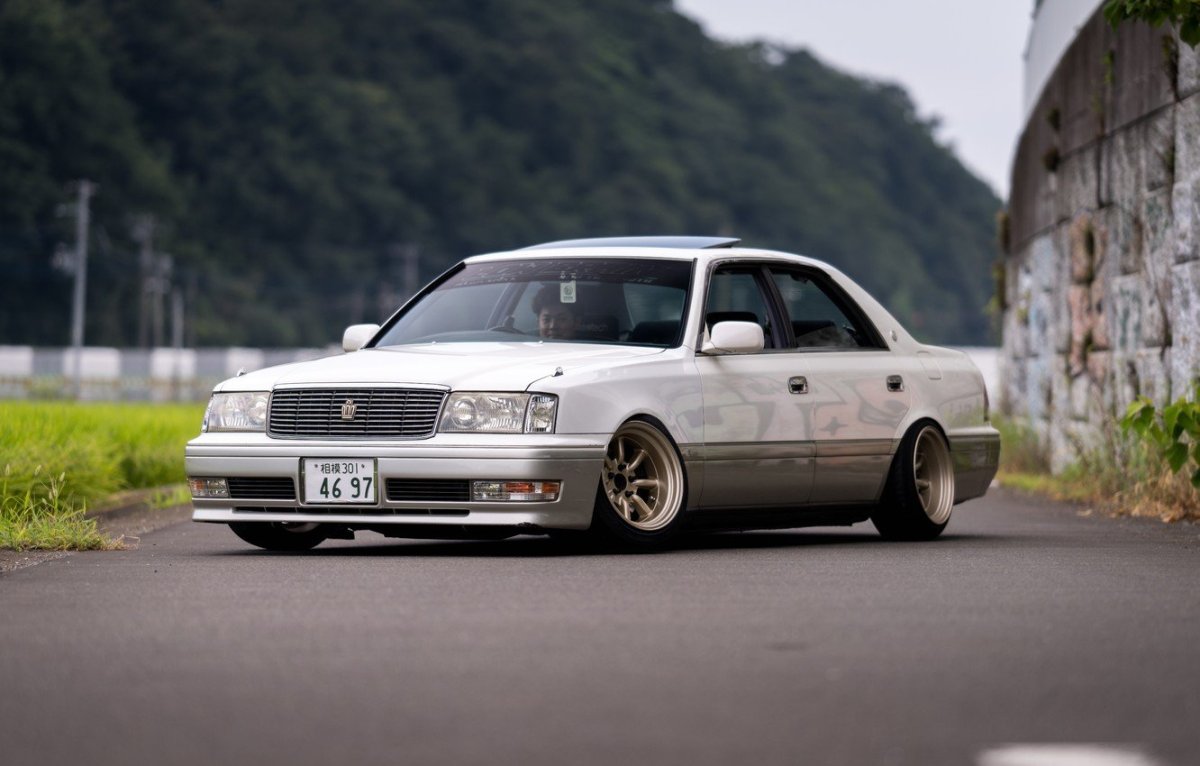 Тойота Кроун JDM