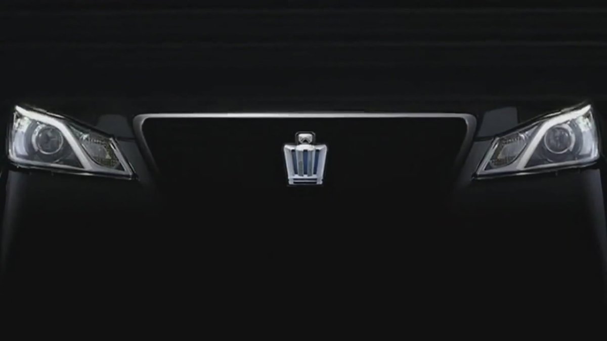 Логотип Toyota Crown 220