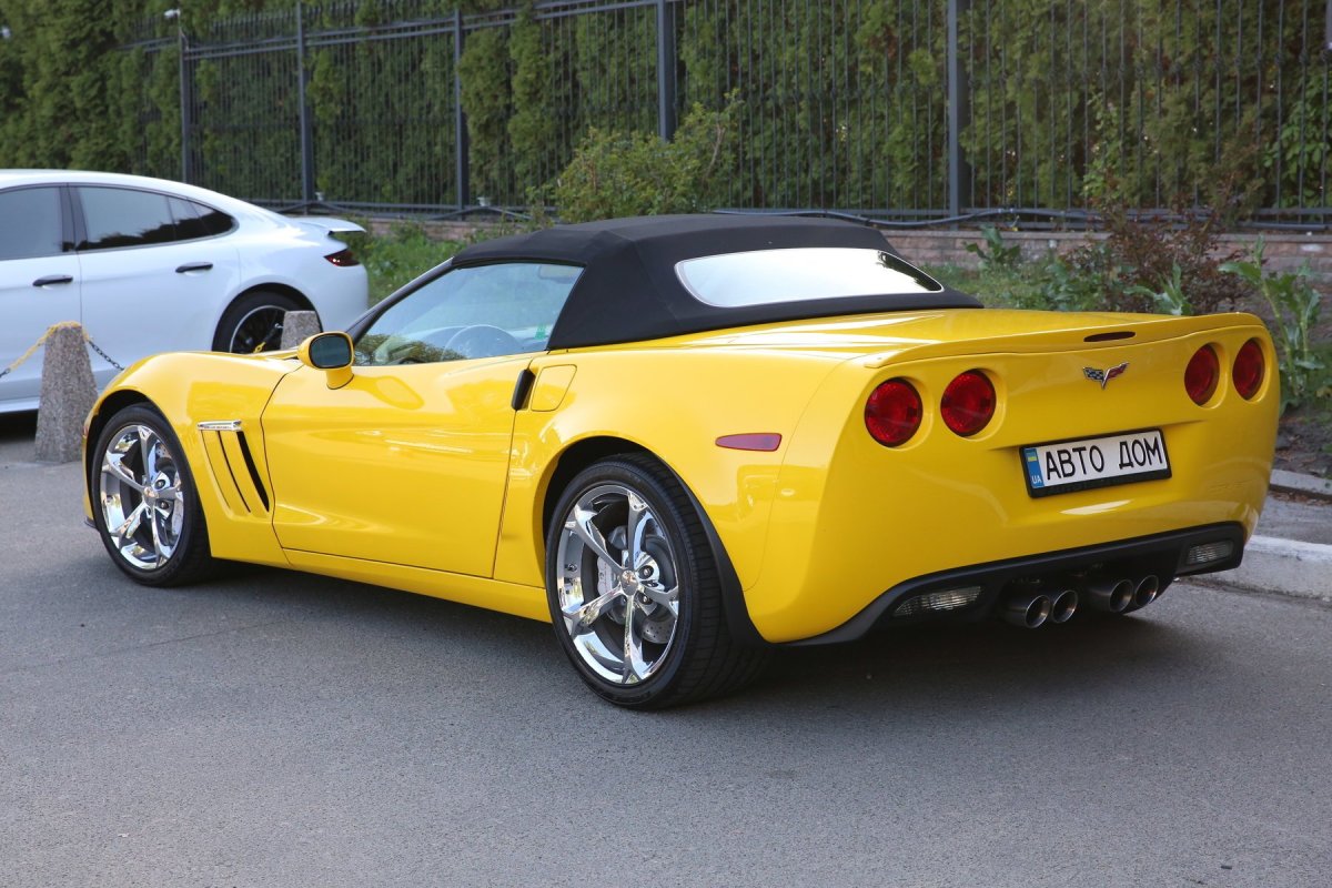 Chevrolet Corvette кабриолет
