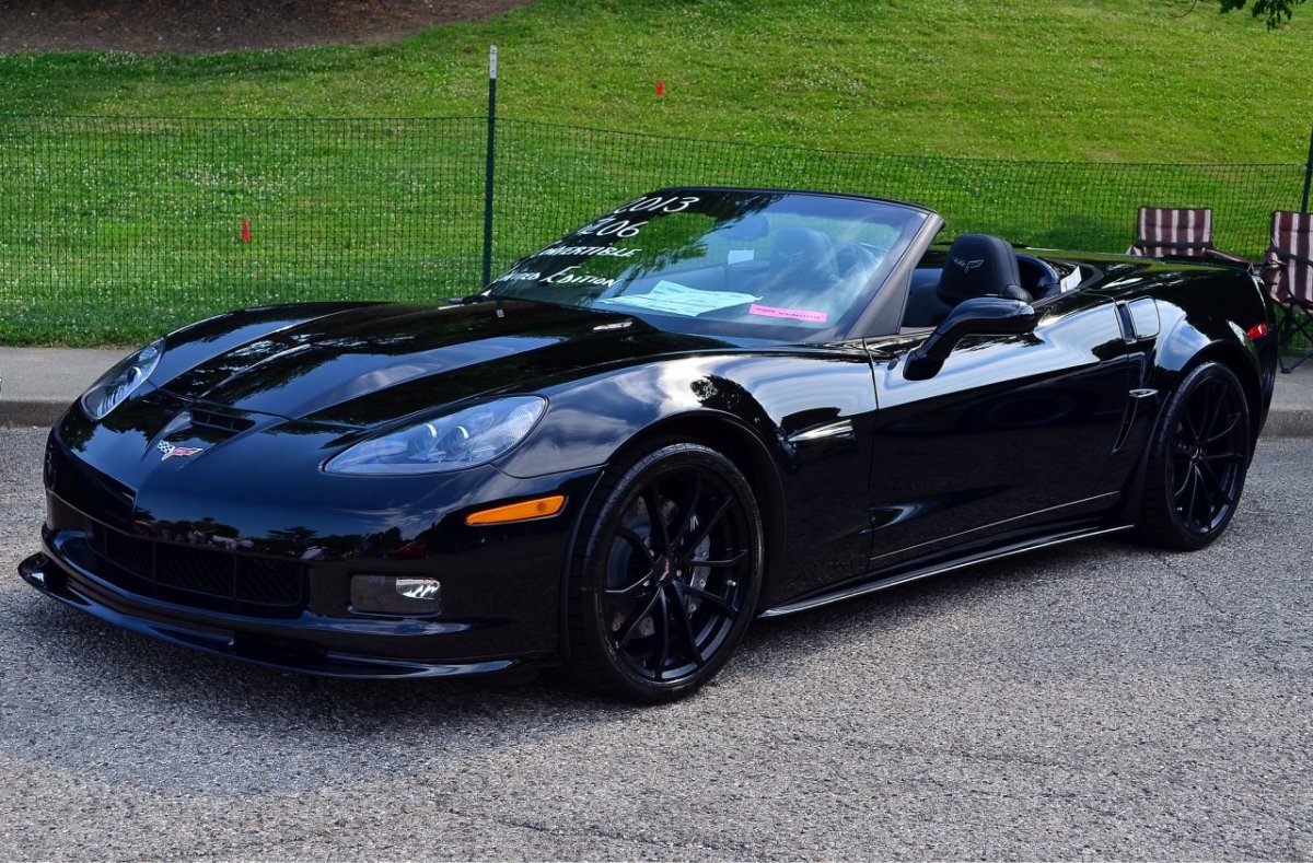 Chevrolet Corvette c6 Convertible Black