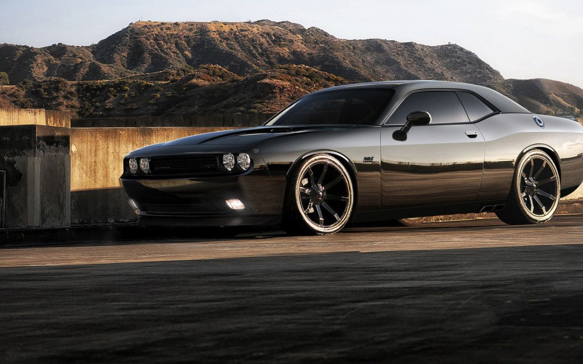 Dodge Challenger srt8 Black