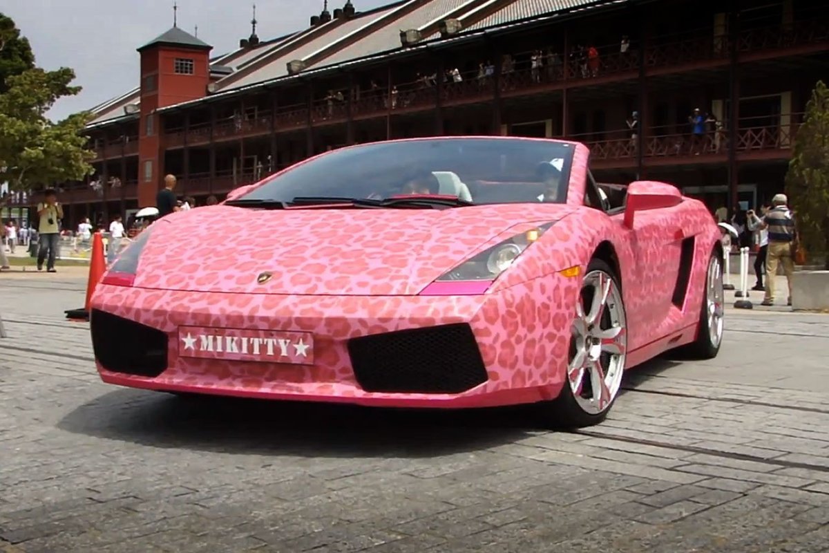 Pink Lamborghini Галлардо