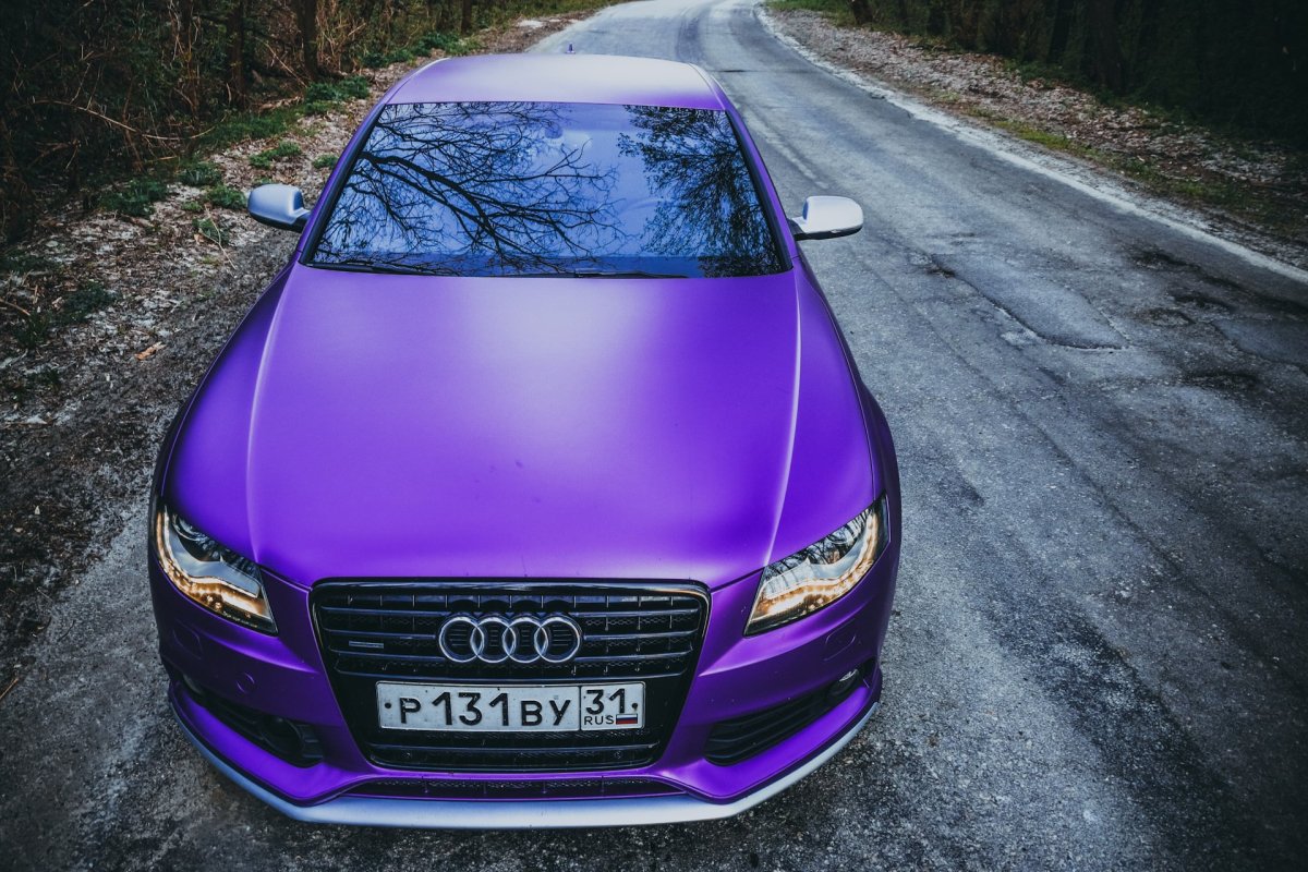 Audi a8 фиолетовая