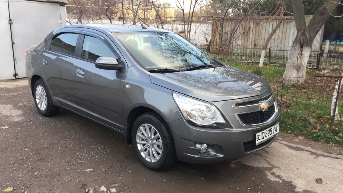 Chevrolet Cobalt мокрый асфальт 2