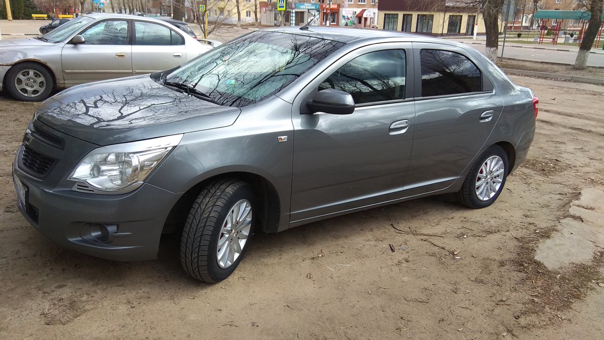 Chevrolet Cobalt мокрый асфальт 2