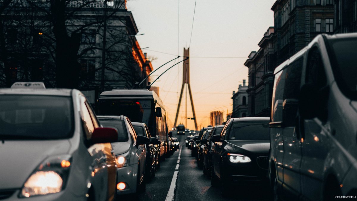 Автомобили в пробке