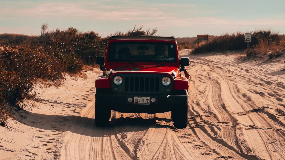 Обои 9:16 Jeep Wrangler