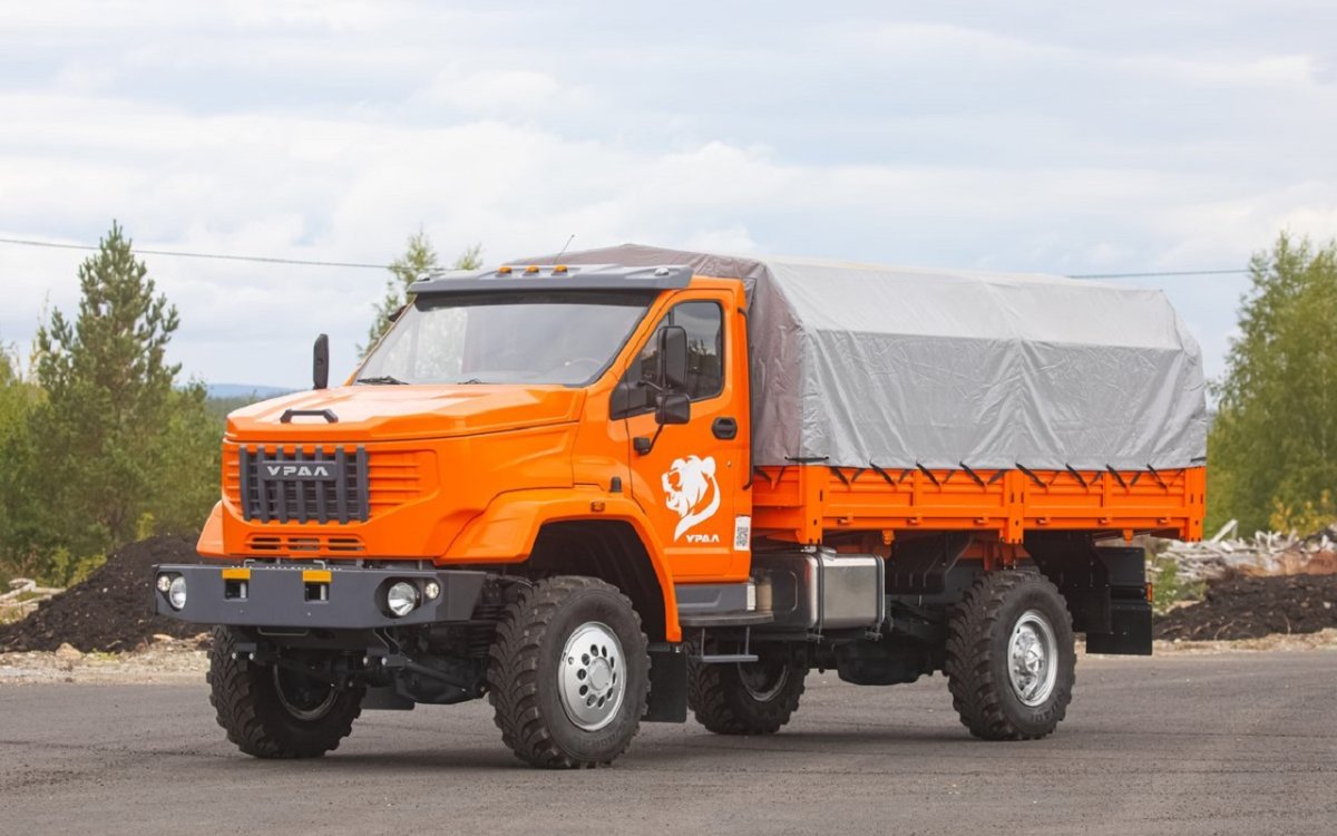 Урал-4360 4x4