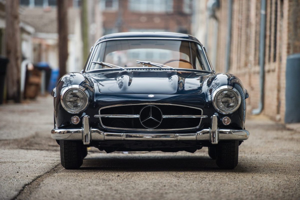 Mercedes 300sl ретро