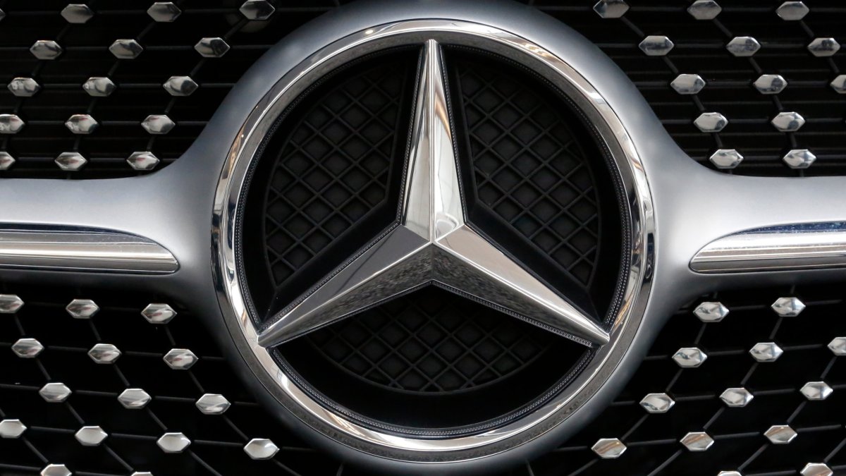 Mercedes Benz logo w163