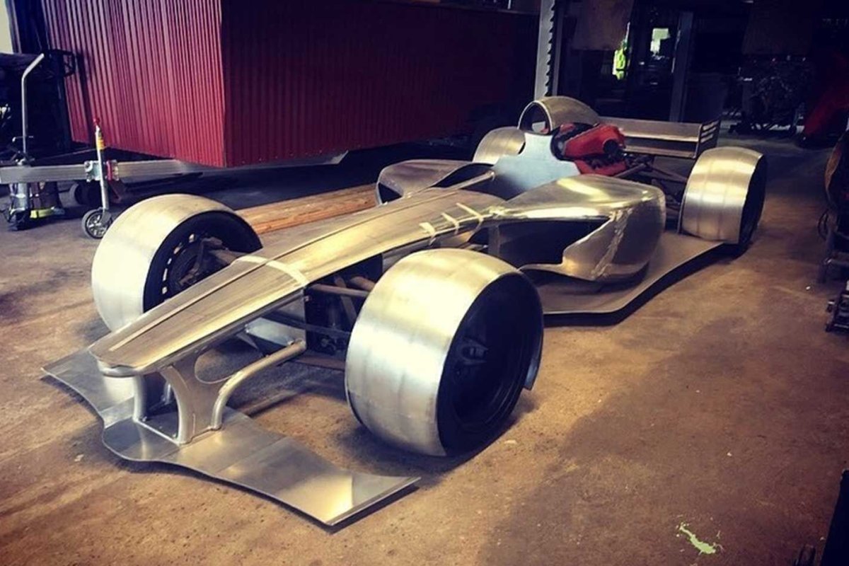 Реплика f1 болида драйв