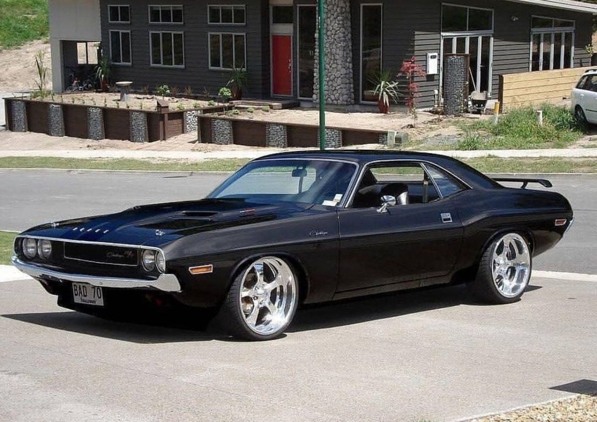 Додж Challenger 1970 черный