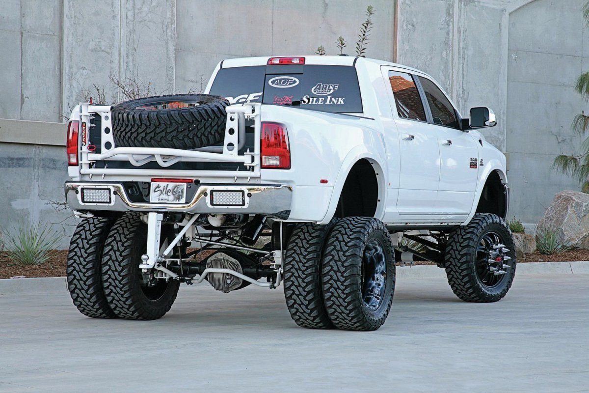 Dodge Ram 3500 6x6