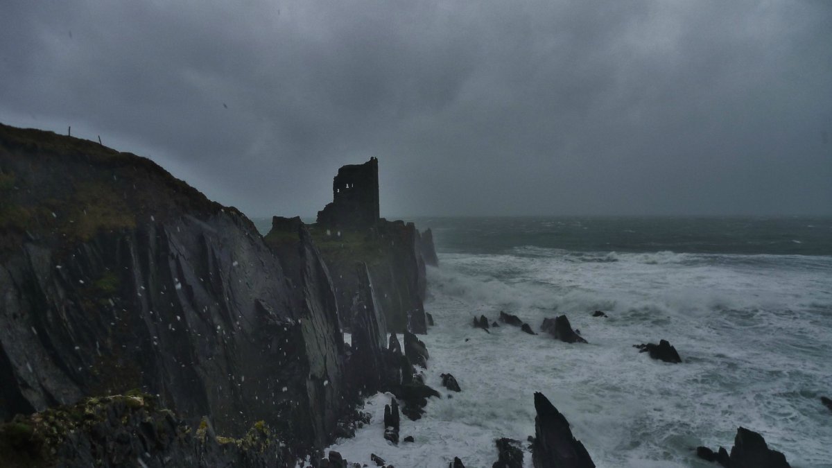 Ирландия ирландское море шторм