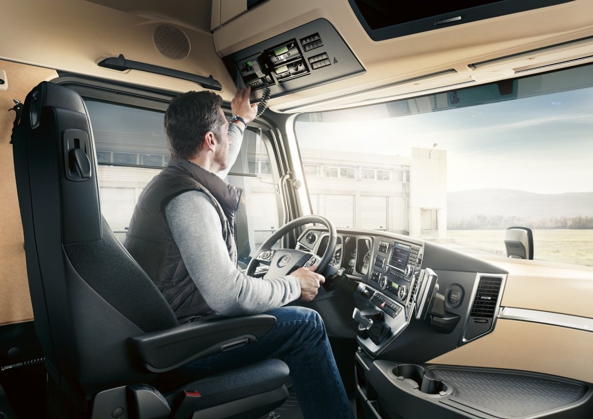 Mercedes-Benz Actros 2017 салон
