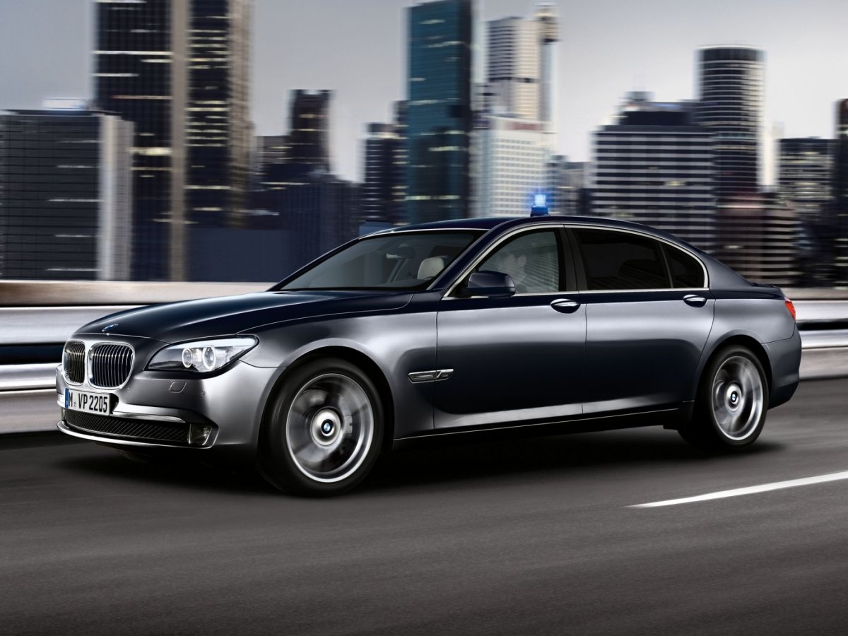 BMW 7 представительского класса