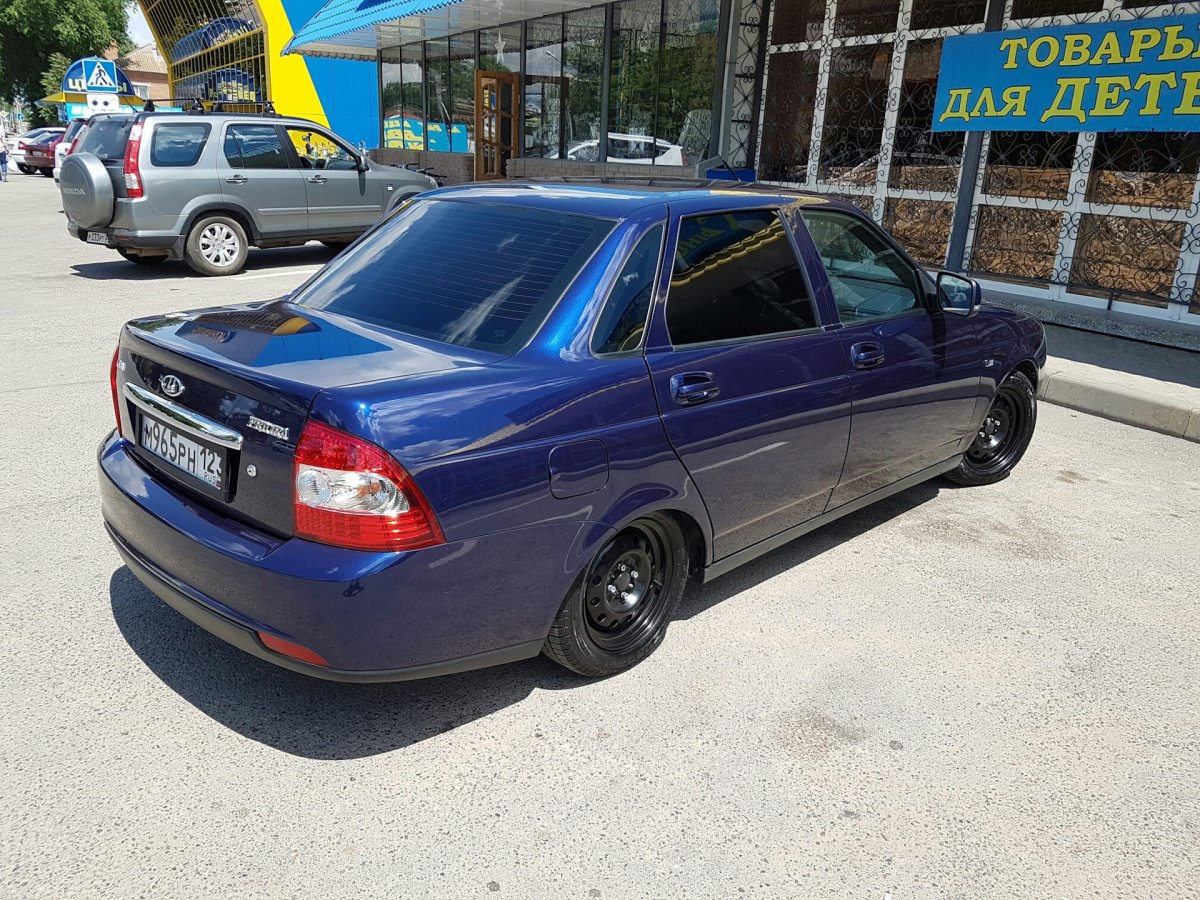 Лада Приора Персей седан