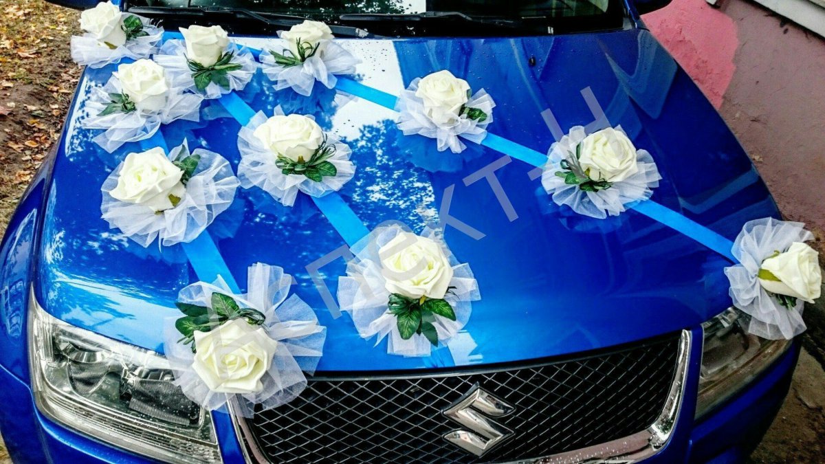 Украшение синей машины на свадьбу