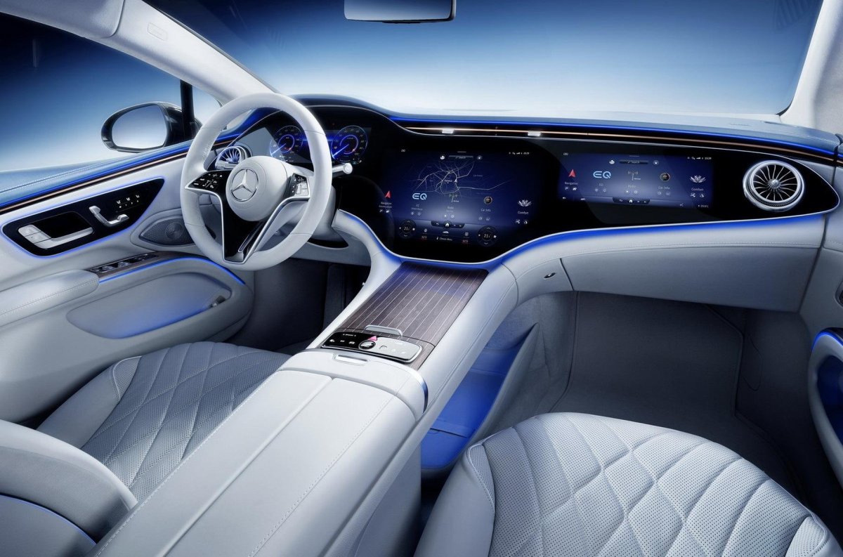 Mercedes-Benz EQS