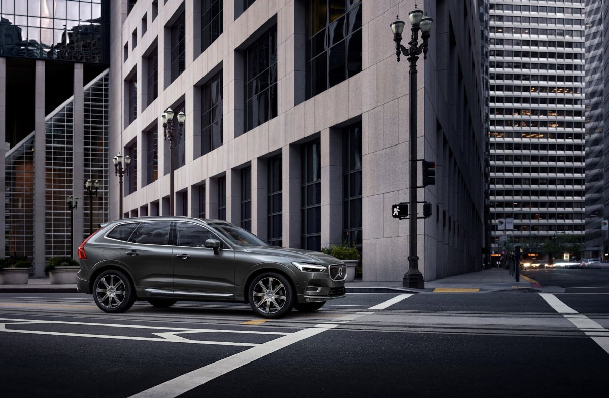 Silver Dawn Volvo xc60