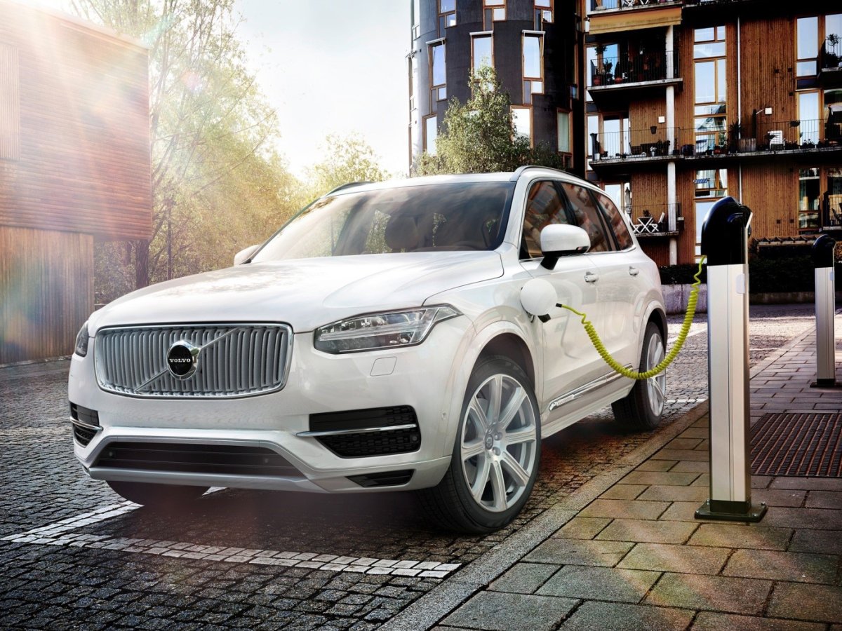 Volvo xc90 t8