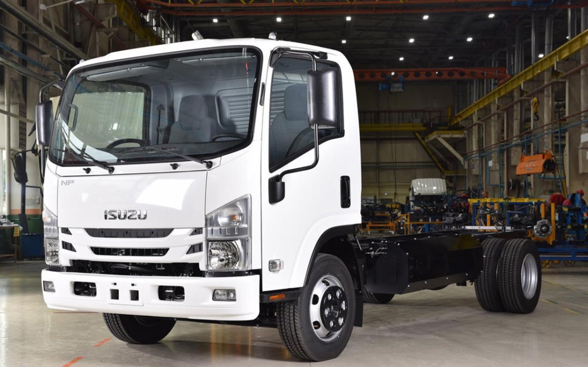 Isuzu npr82