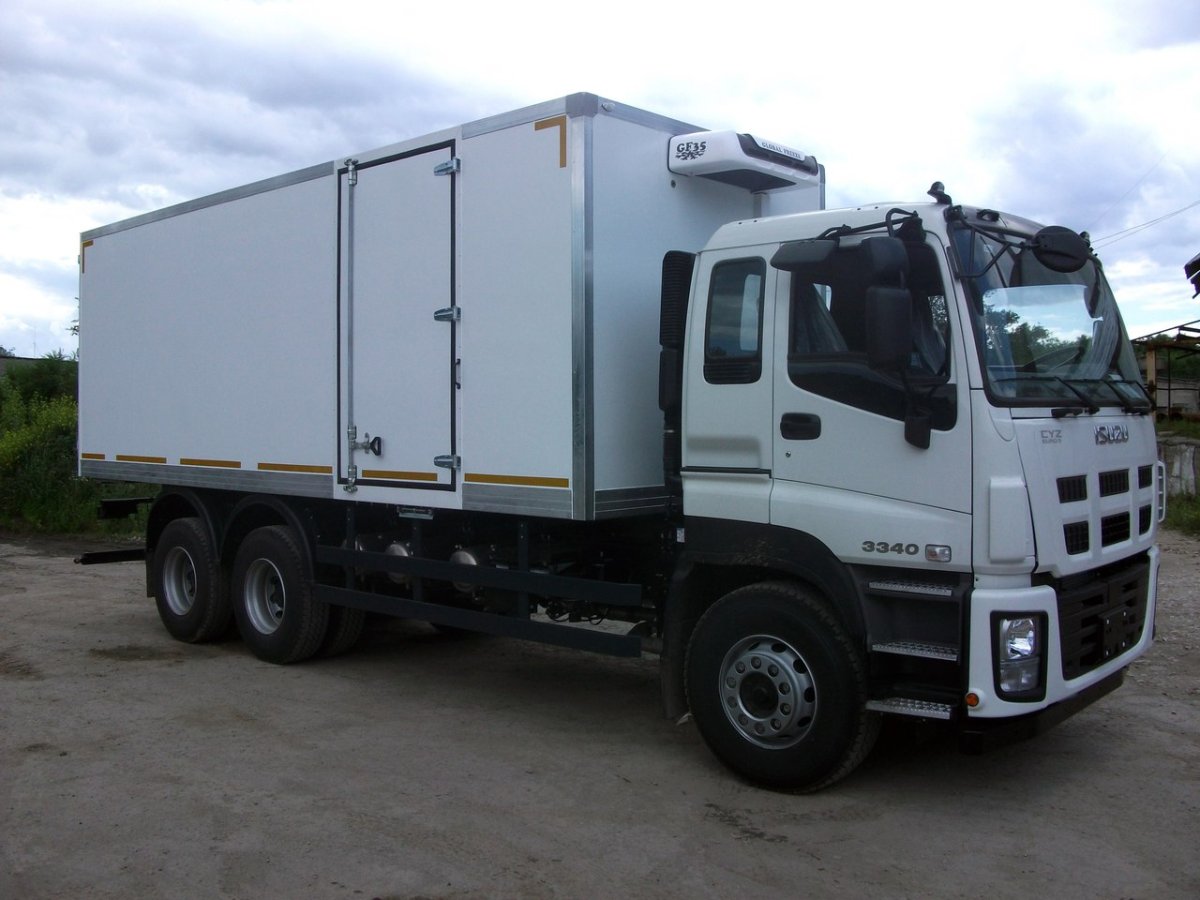 Isuzu Giga фургон реф