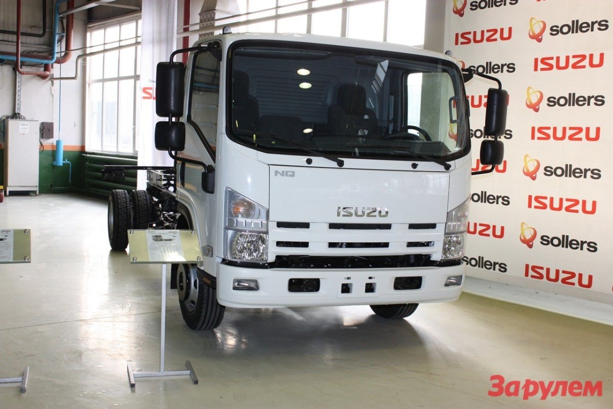 Isuzu NQR шасси