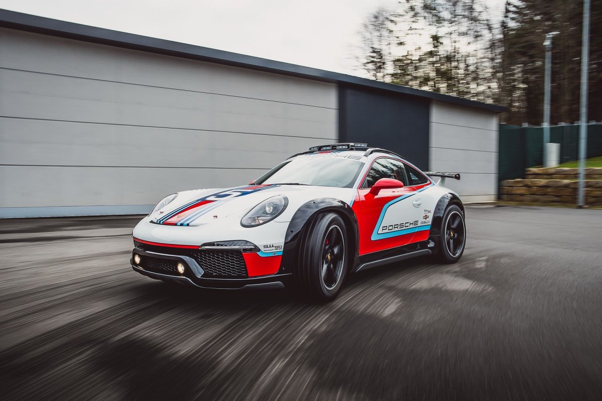 Порше 911 Safari Vision