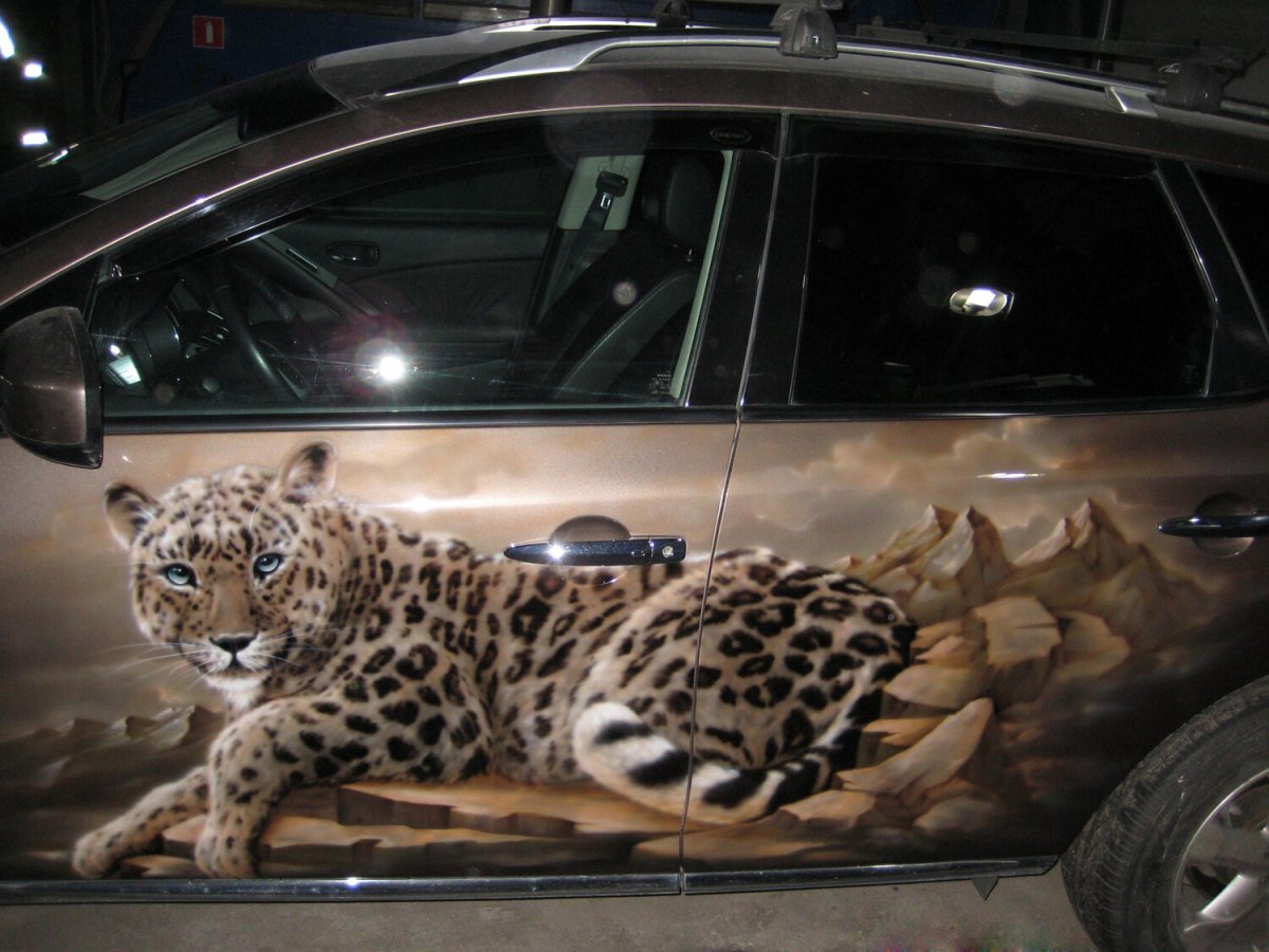 Леопардовая машина