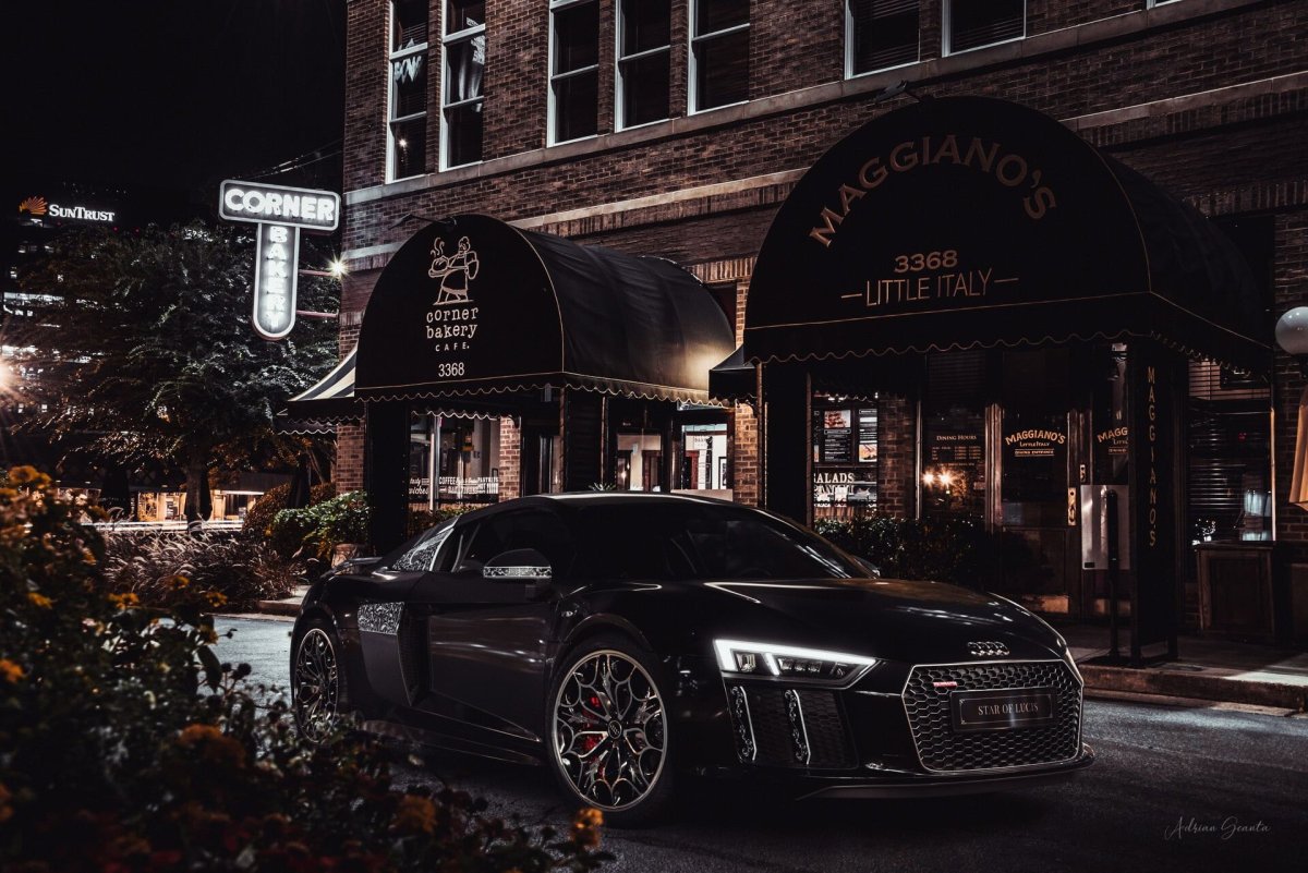 Audi r8 ночью