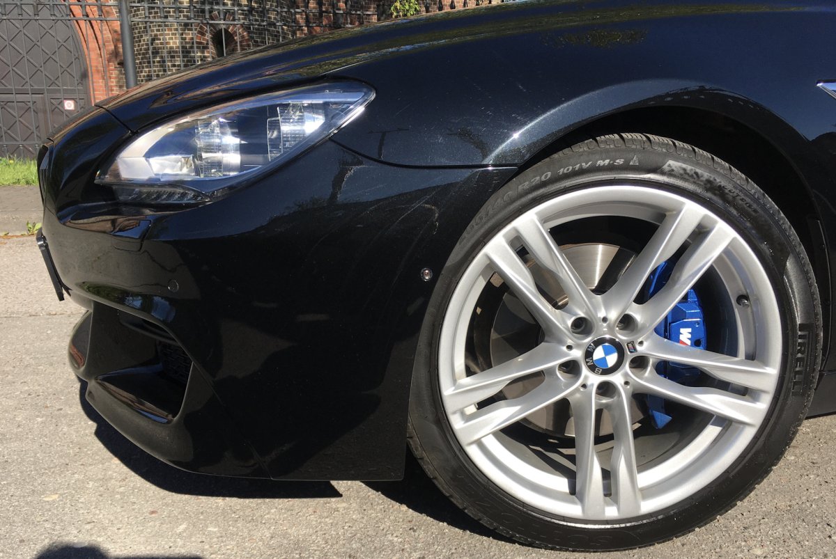 BMW f34 с синими суппортами