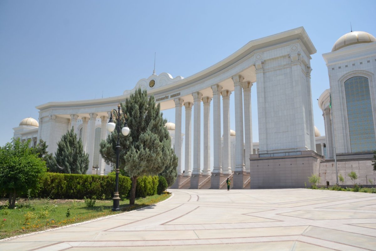 Здание Меджлиса Туркменистана