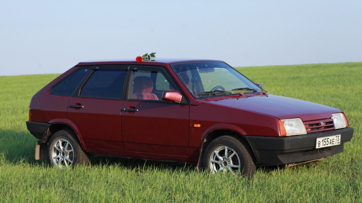 Лада 2109 Вишневая