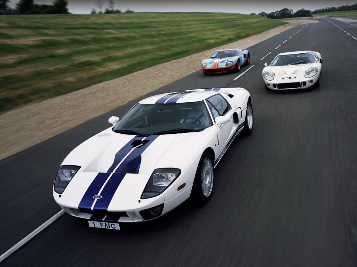 Ford gt 2004